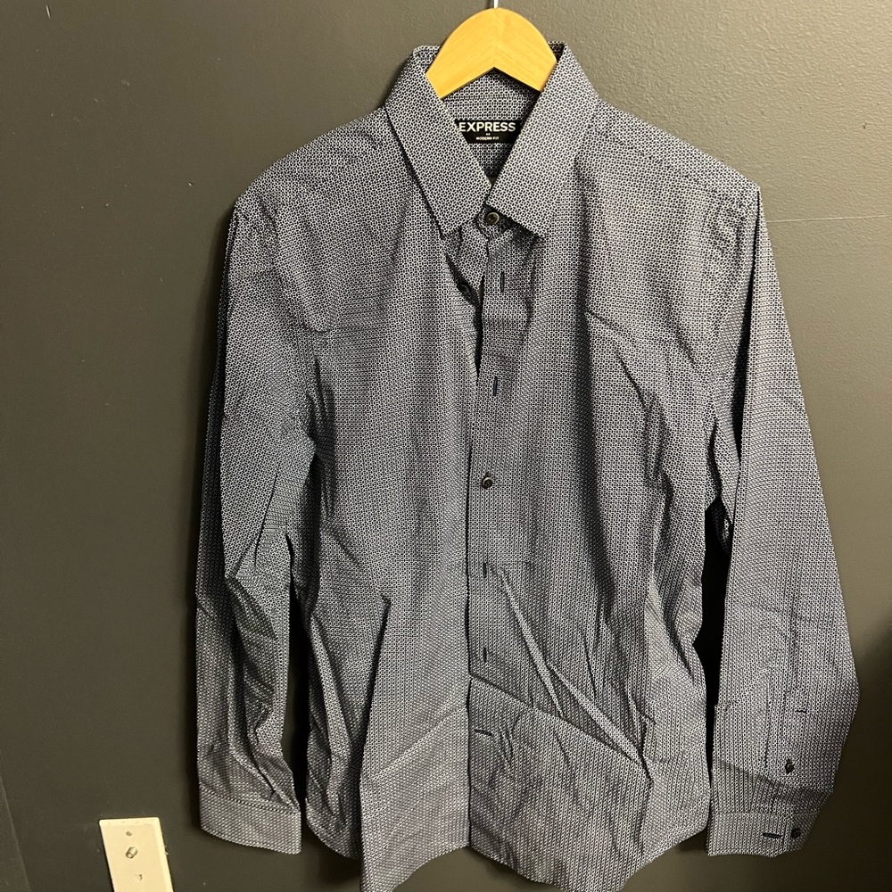 Express button down